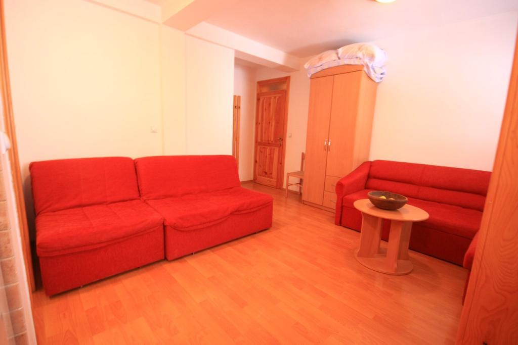 Apartments Prijatelji 亚霍里纳 外观 照片