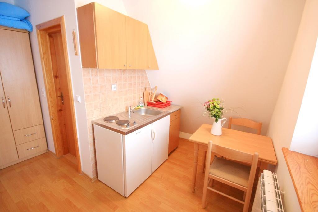 Apartments Prijatelji 亚霍里纳 外观 照片